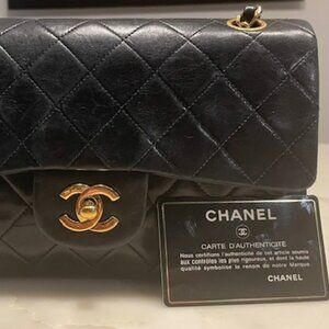Chanel Vintage Medium Classic Double Flap Black Lambskin